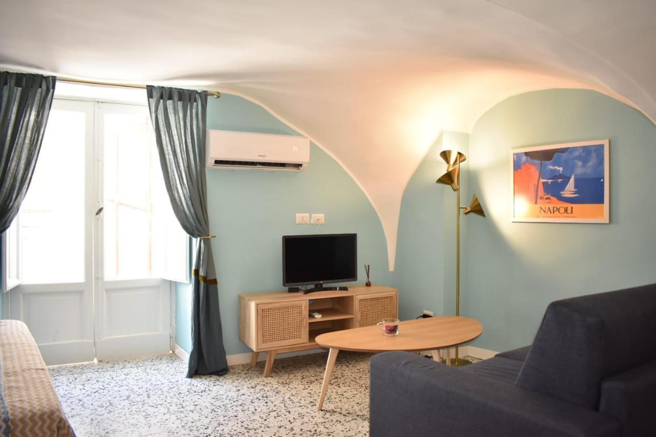 Apartament La Casa Sul Teatro Neapol Zewnętrze zdjęcie